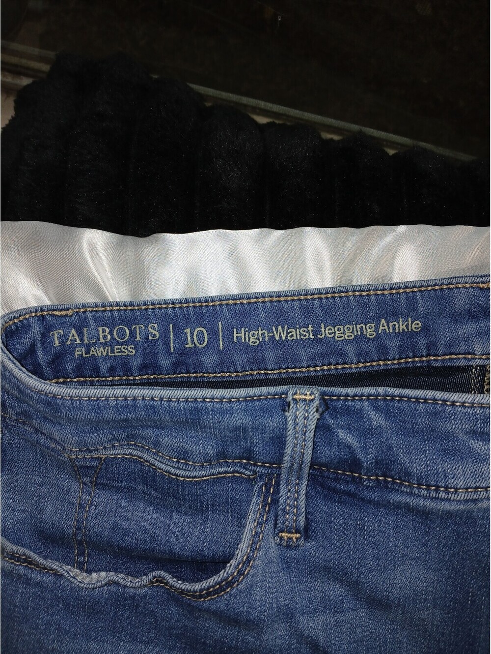 Talbots Flawless - Picture 3 of 4